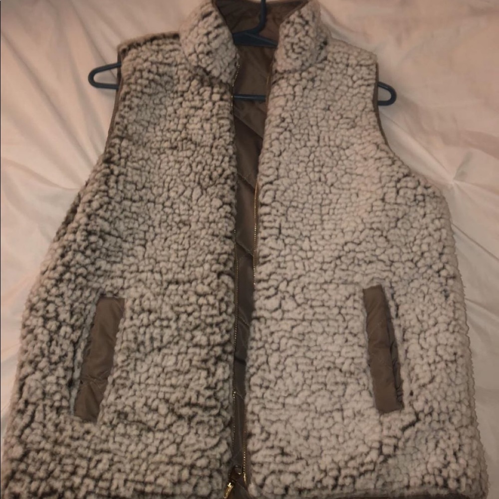 Sherpa reversible vest